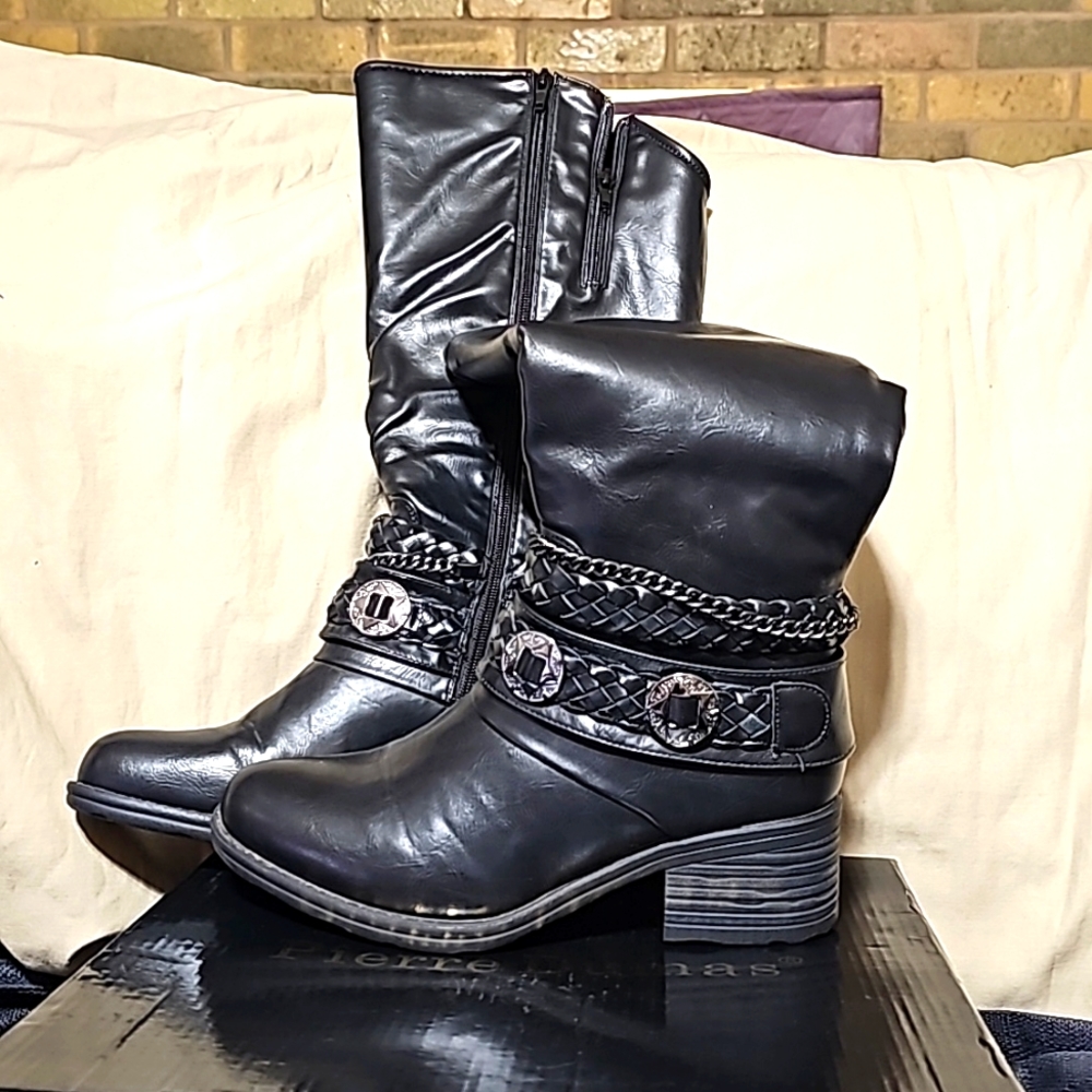Wide calf Boots